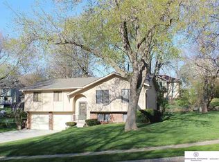 1406 S 167th St, Omaha, NE 68130