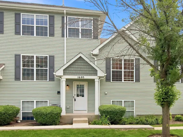 1693 W Turtle Creek Ln, Round Lake, IL 60073