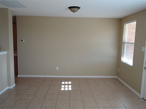 5th image of 1400 Jasper Dr