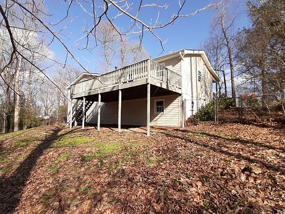 4th image of 315 Pioneer Cir