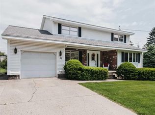 30 Overlook Ave, Latham, NY 12110