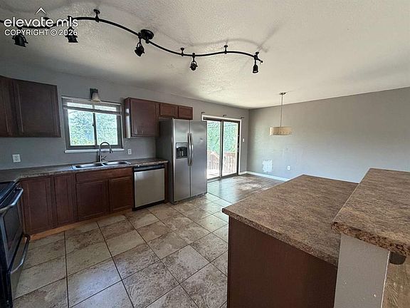 4th image of 522 Clearview Dr