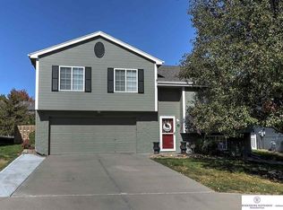 19070 U St, Omaha, NE 68135