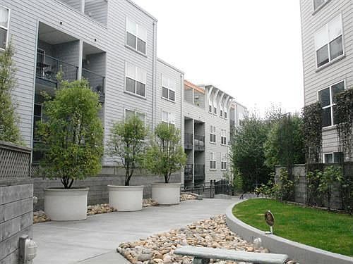 Walk way