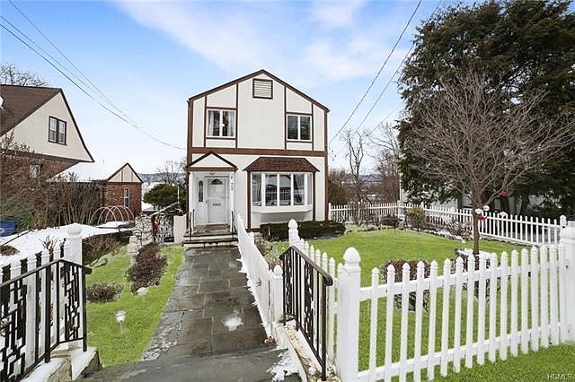 1st image of 73 Riverview Ave