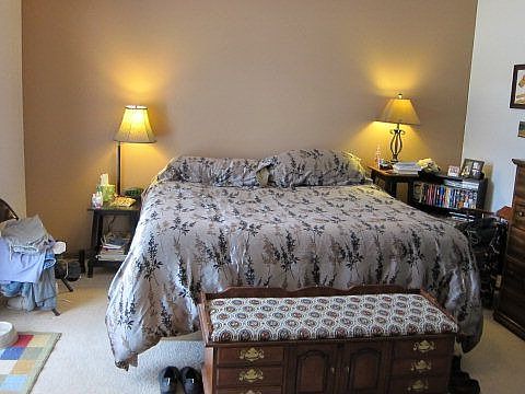 2nd image of 224 NE Flowers Ln