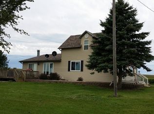 1027 Indian Ave, Holstein, IA 51020