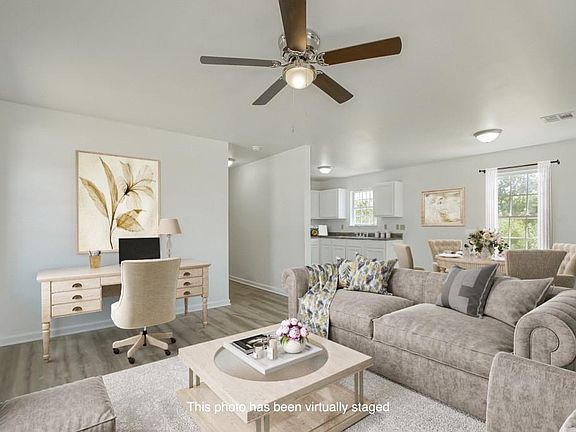 2nd image of 2037 Montegut St