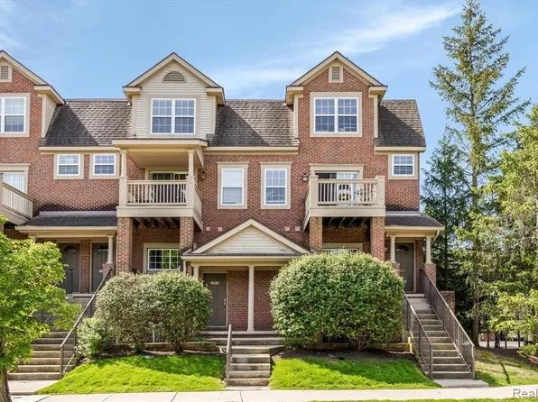 2992 Barclay Way #226, Ann Arbor, MI 48105