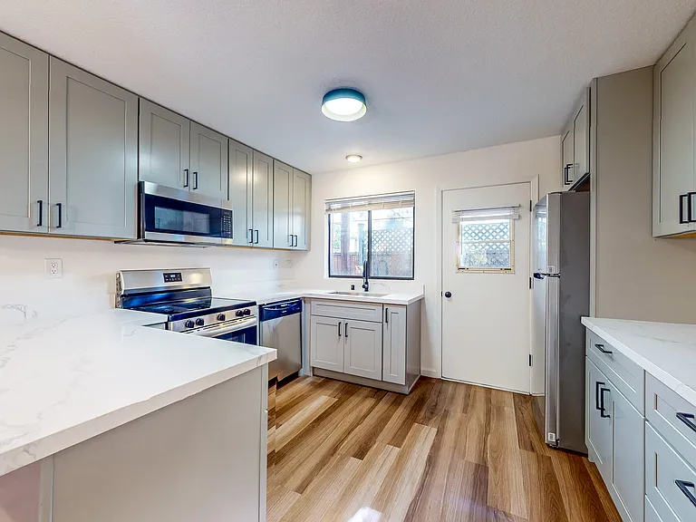5105 Old Redwood Hwy #89 — Photo 1