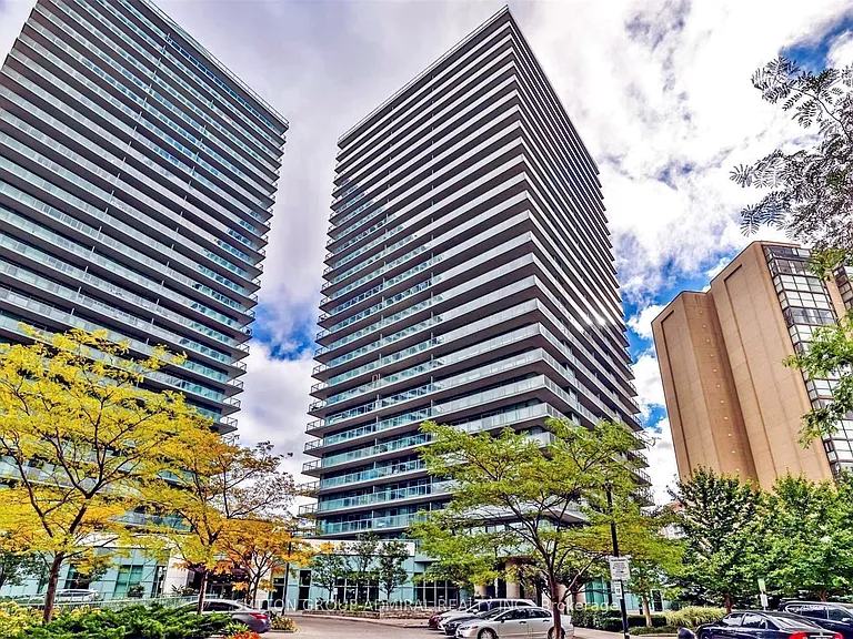 5500 Yonge St #LPH3 — Photo 1