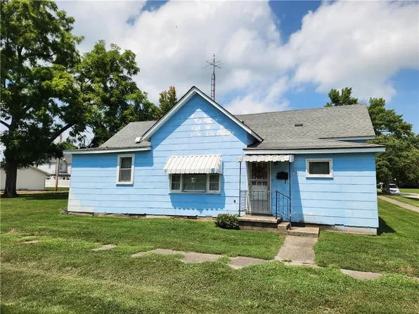 601 W North 5th St, Shelbyville, IL 62565