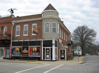 621 9th St, Carlyle, IL 62231