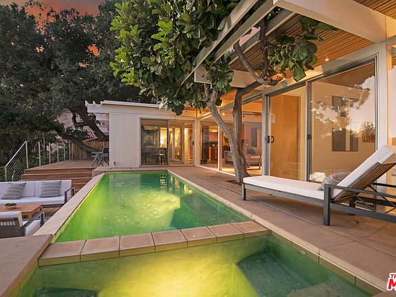 2nd image of 2621 La Cuesta Dr