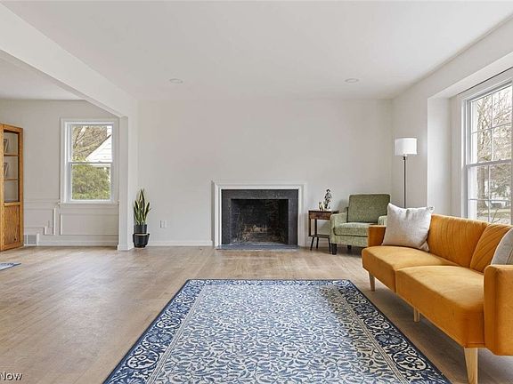 3rd image of 1426 Westover Rd