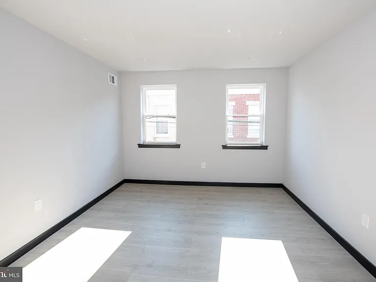 1512 S Beulah St — Photo 13