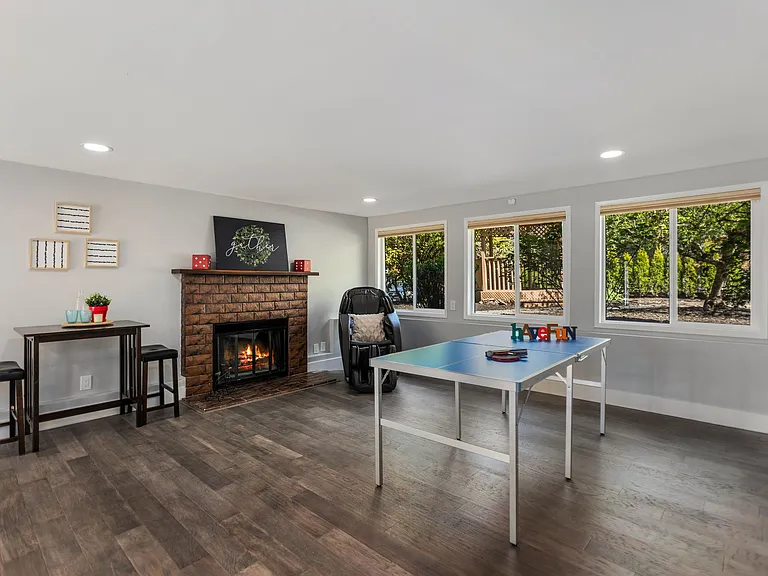 Game room(Downstairs)