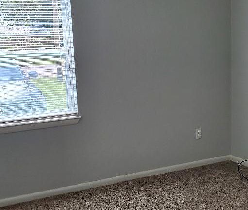4th image of 2804 Donley St