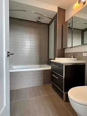 Rented by MLB ESTATES LLC | media 15