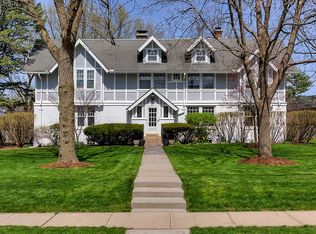 4221 Harwood Dr, Des Moines, IA 50312
