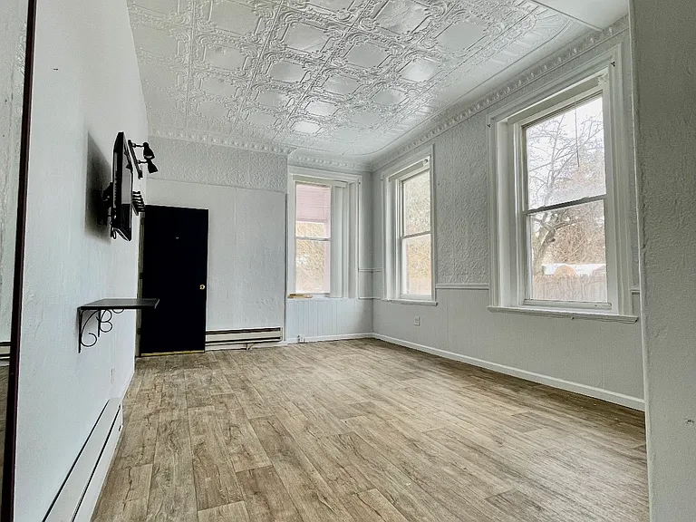 340 S Winebiddle St #3 — Photo 7