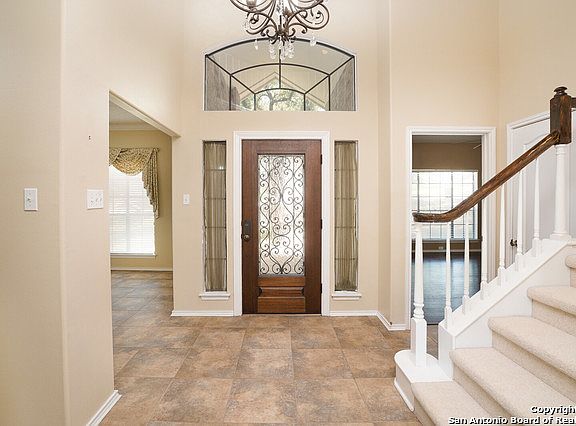 3rd image of 8619 Waldon Heights