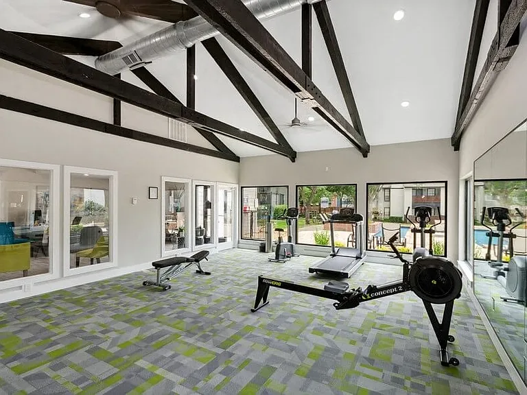 Aspen Court — Photo 14