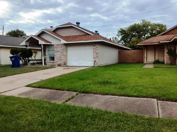 17606 Northhagen Dr, Houston, TX 77084