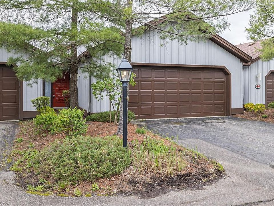1st image of 46 Pinewood Dr