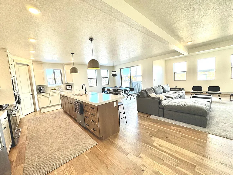 6652 Purple Poppy Ln — Photo 49