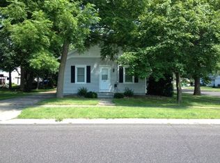 209 S Pine St, Washington, IL