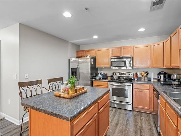 5th image of 4455 Brassfield Dr Unit 209
