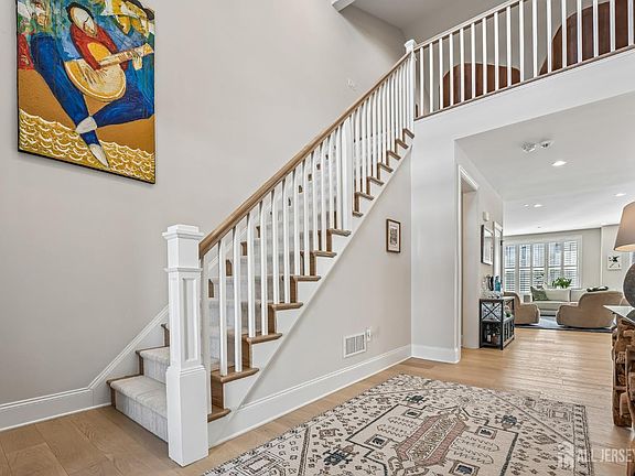 5th image of 14 Chelsea Rd