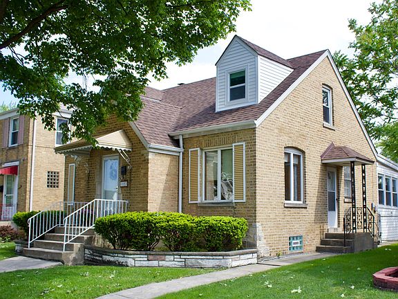 3rd image of 6953 W Summerdale Ave