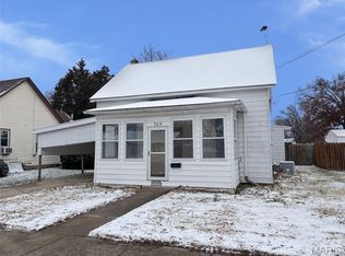309 W College St, Sparta, IL 62286