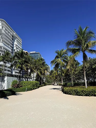 10185 Collins Ave Photo 1