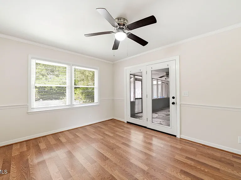 808 Chippendale Rd — Photo 32