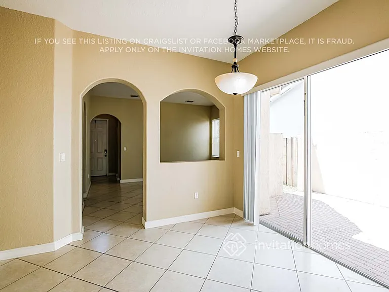 18301 NW 89th Ave — Photo 5