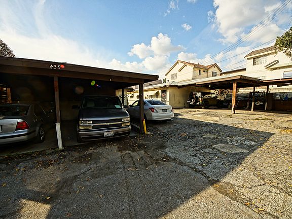 5th image of 439 S New Ave