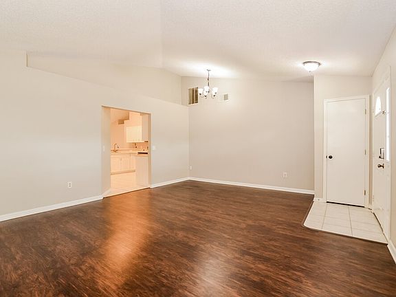 4th image of 12609 Whiterapids Dr