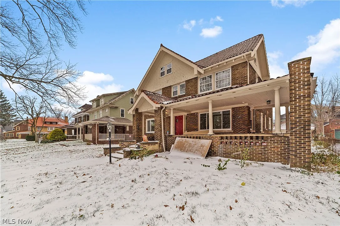 5 bed, 4.0 bath, 3336 sqft, $3,500 — Photo 1