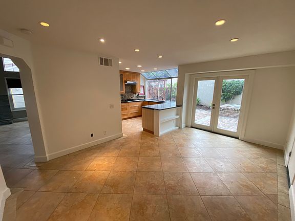 5th image of 38 Songbird Ln