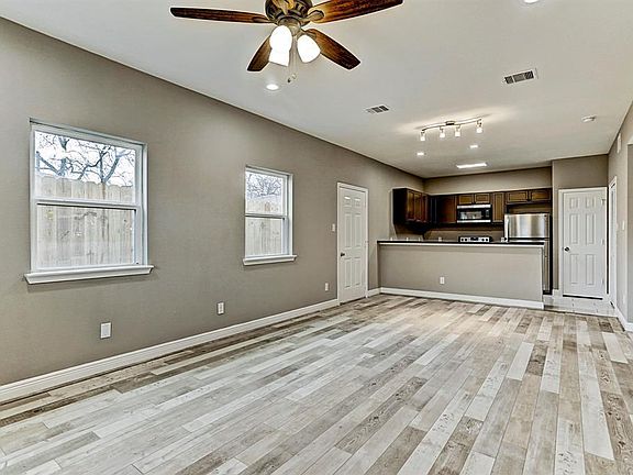 5th image of 4712 Carmen St #2