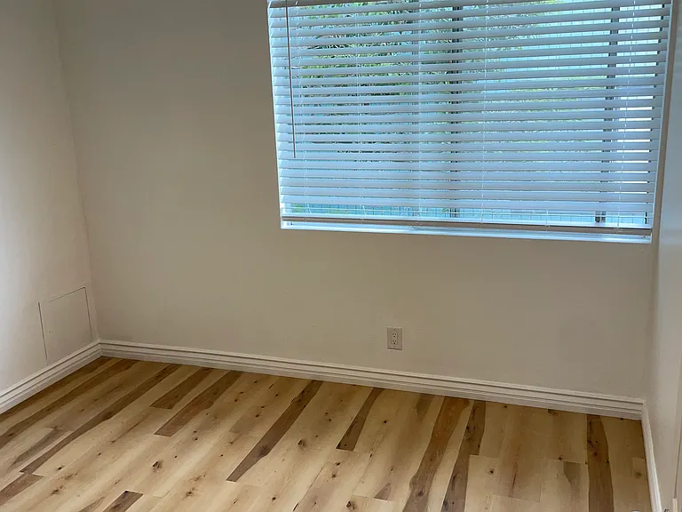 141 Avenida Florencia — Photo 14
