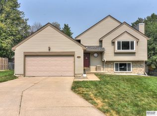 7013 S 155th Cir, Omaha, NE 68138