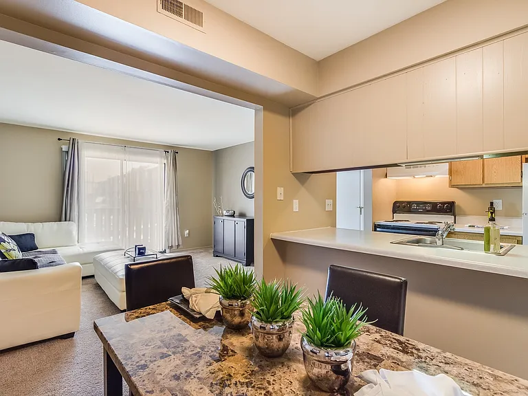 55 Suzanne Dr — Photo 15