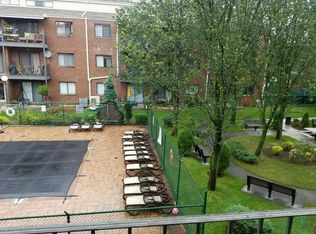 2825 E 26th St, Brooklyn, NY 11235