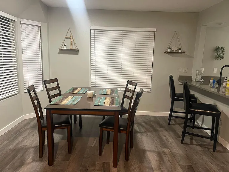 485 SE Jetty Ave — Photo 5
