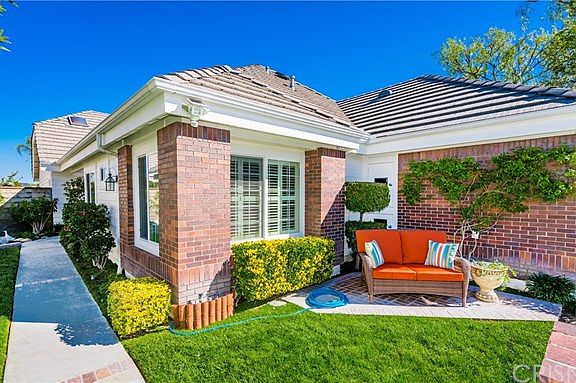 3rd image of 26002 Lucerne Ct