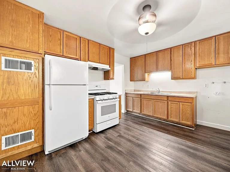 1245-1251 Lyons Ln — Photo 3